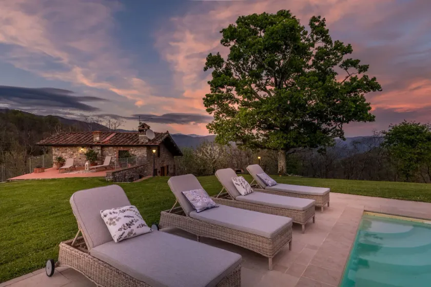 Grumo Farmhouse with Private Pool and View near Lucca - Image 1