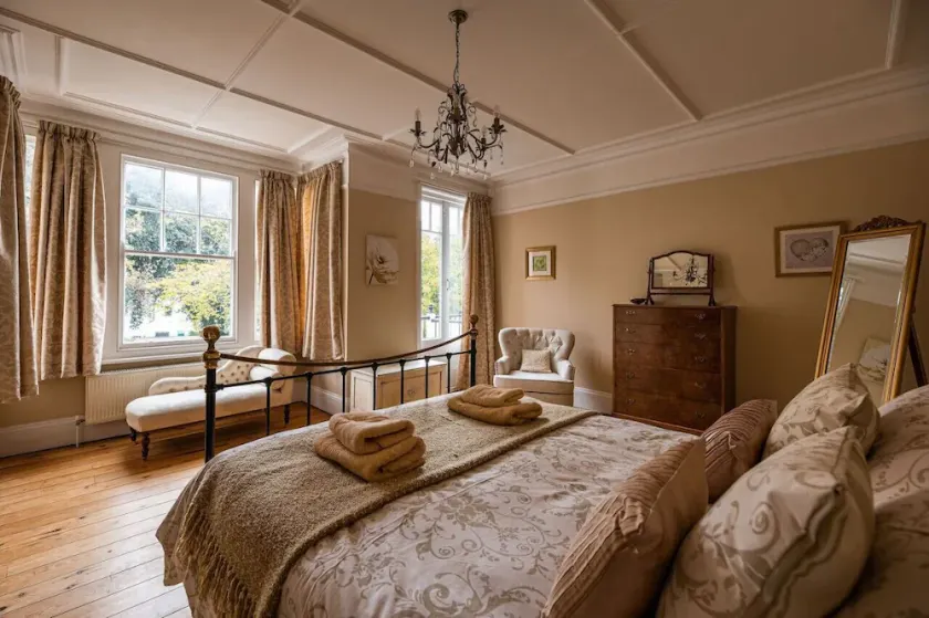 Period Townhouse w/ garden in Central Broadstairs - Image 1