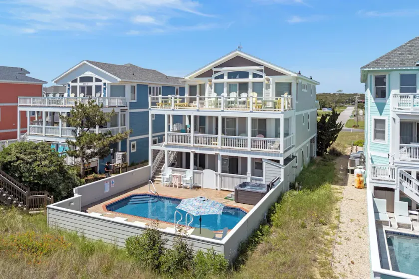 Heaven By The Sea: 8 chambres, en front de mer, piscine priv��e chauffée et bain à remous, ascenseur - Image 1