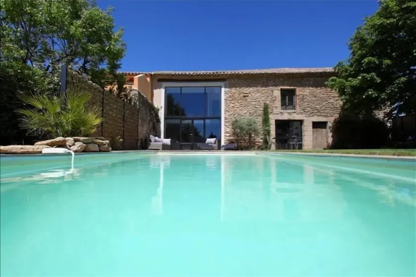 MAS PROVENZAL RENOVADO EN PAZ CON PISCINA PRIVADA CLIMATIZADA - Image 1