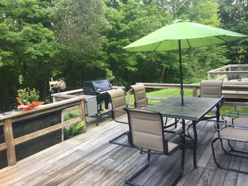 Jiminy Peak 4 NIVEAU DELUXE SKI CONDO- 3+ BEDROOMS, 2 BATHS, WHIRLPOOL, SAUNA MORE - Image 1