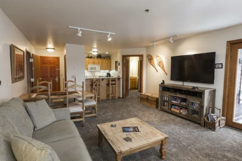 Condo de luxe avec 2 chambres et 2 salles de bain. - Image 1