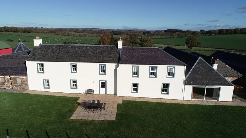 Pant Farmhouse - una casa con capacidad para 8 personas en 4 habitaciones - Image 1