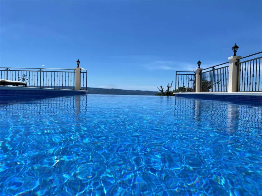 Villa Salut la Mer with Infinity Pool - Image 1