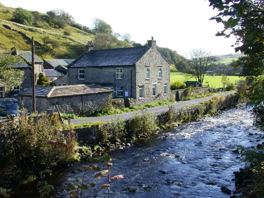 A superb holiday home within the Yorkshire Dales, w/ Wifi, wood burner & stones throw from pub. - Image 1