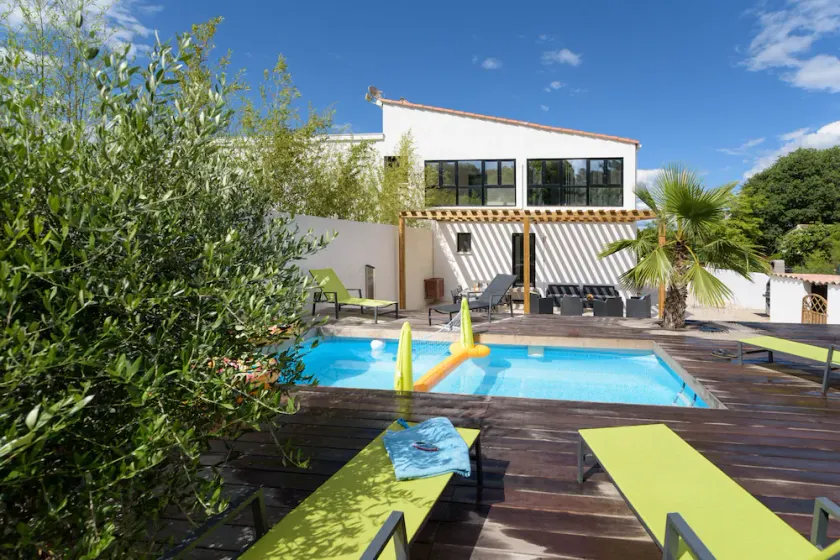 Villa-Baño en la habitacion-Vista a la Piscina-4 étoiles - Image 1