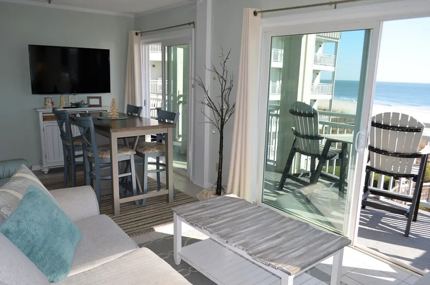 Waterforde 305 - Oceanfront in Garden City Beach, SC - Image 1