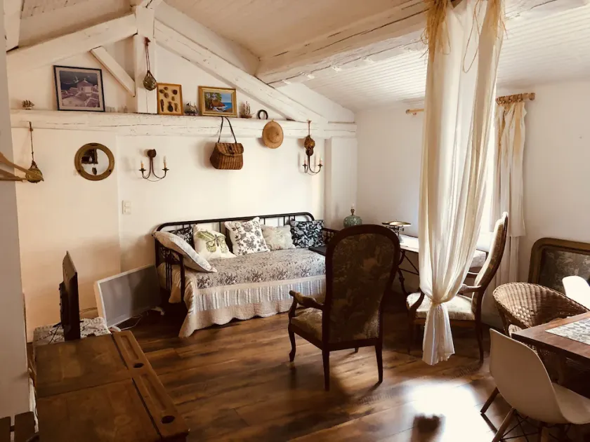 Maison charme rétro au cœur d'Avignon idéal groupes - Image 1