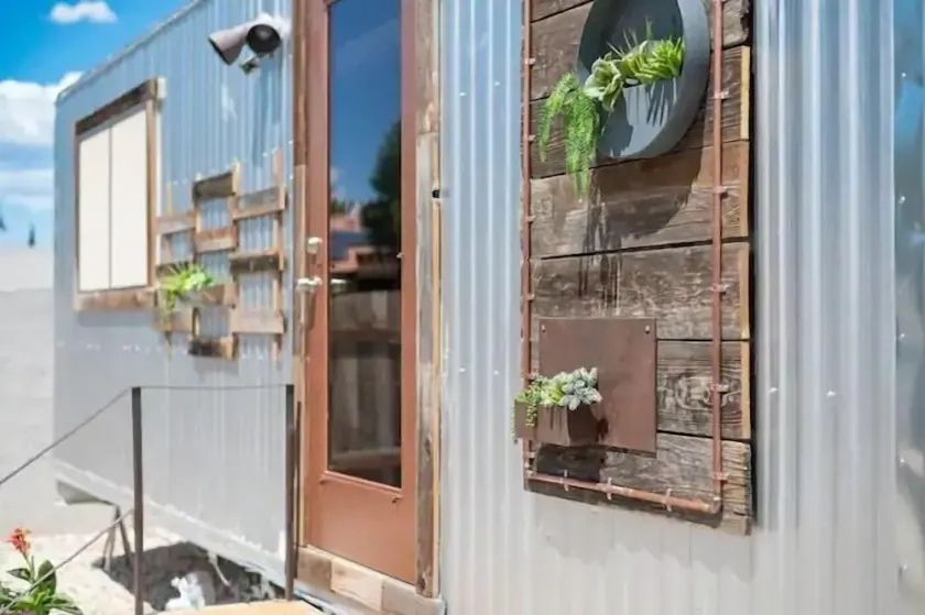 Living Large in a Tiny House - Image 1