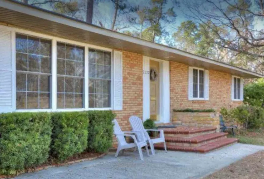 Cozy Studio adjacent to Augusta Nationals, onsite parking and separate entrance. - Image 1