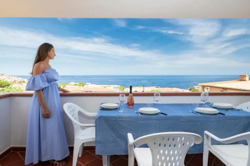 Eco-friendly house with sea view, WiFi, AC, organic garden, park - Image 1