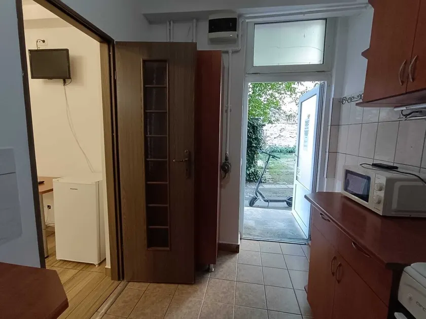 Center Park Apartment  - Image 1