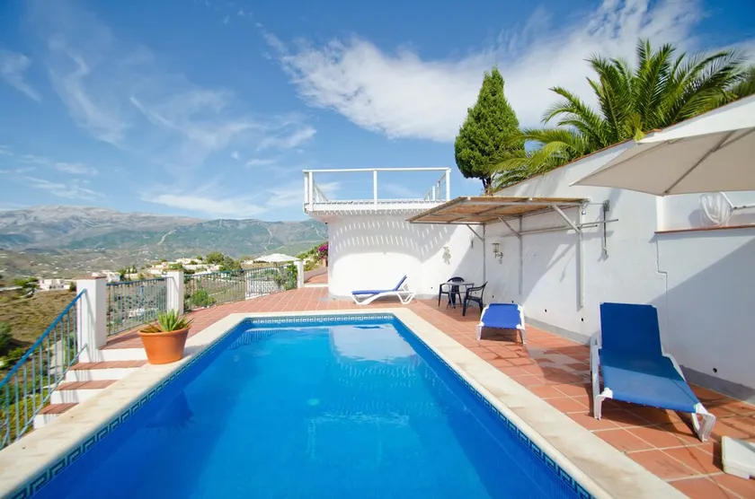 Villa Cortijo Bellavista com Vista de Montanha, Piscina, Wi-Fi, Jardim e Terraço - Image 1