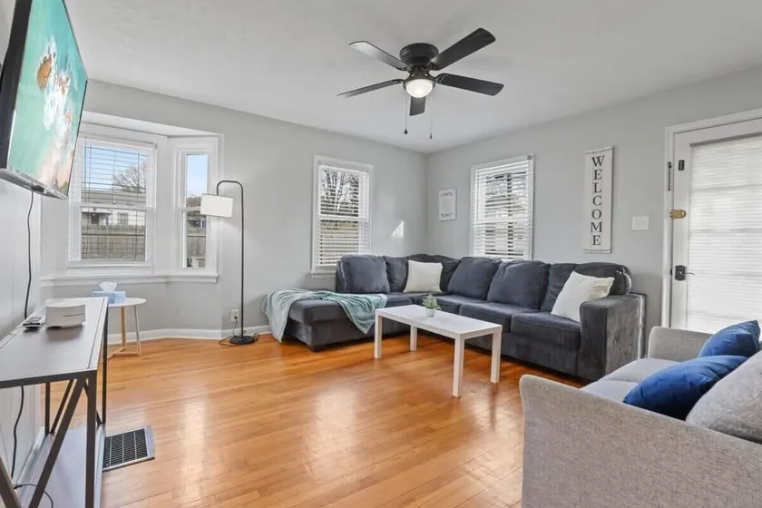 Housepitality - Newark Friends and Family House - Image 1