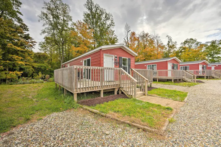 Pet-Friendly Cassopolis Escape w/ Lake Access - Image 1