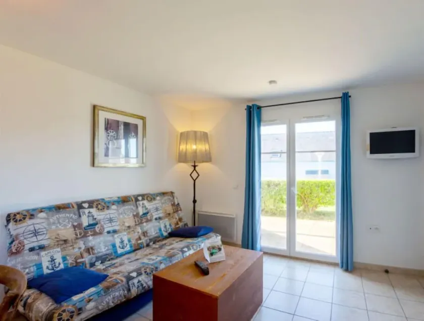 Hébergement cosy + Piscine intérieure chauffée | À seulement une petite promenade de la plage - Image 1