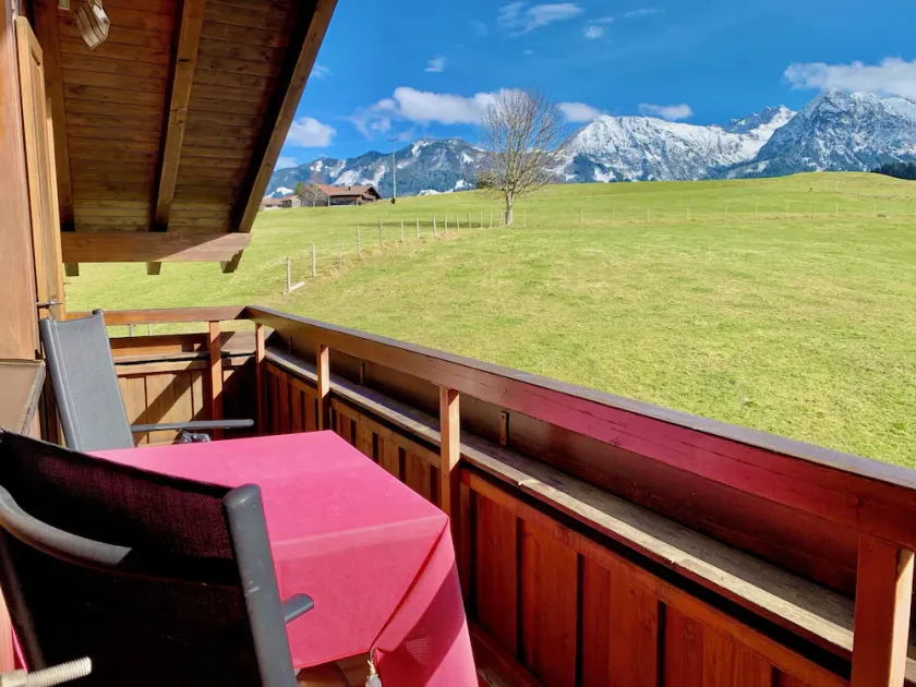 2-room vacation apartment with mountain view - Image 1