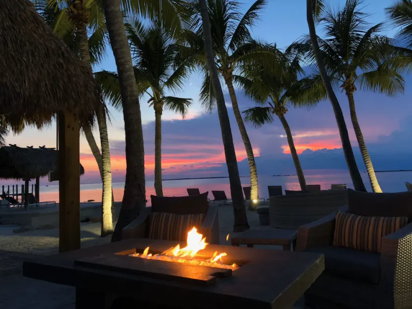 Sunset Villas: Bayfront Beach Compound - Image 1