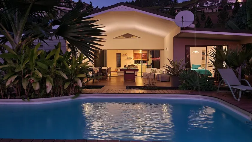 Great pool villa with very high speed Wifi, air conditioning, billiards! - Image 1