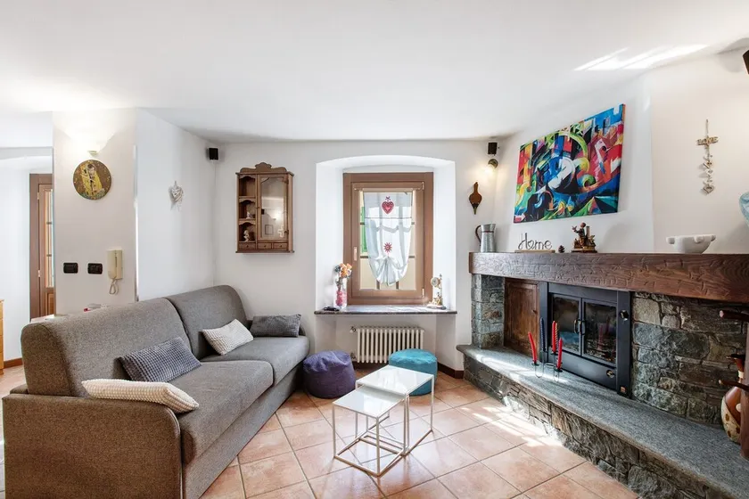 Apartamento 'Nel Borgo Di Chatillon' con balcón y Wi-Fi - Image 1