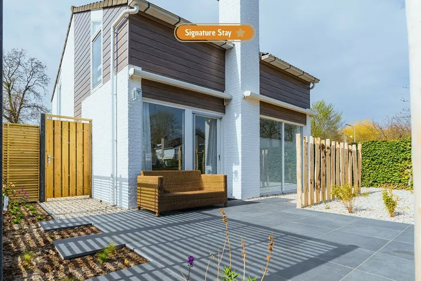 Tastefully decorated holiday home with a modern and light appearance that has been decorated with love and care. - Image 1