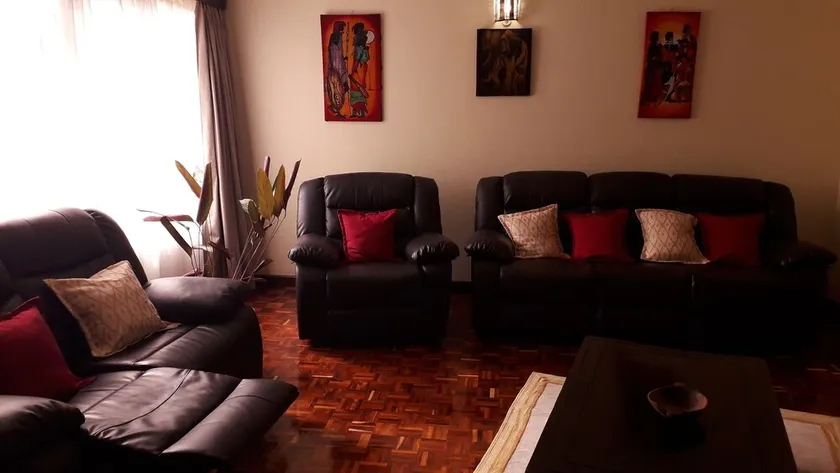 Spacious 3 Bedroom Apartment, fully furnished with swimming pool available - Image 1
