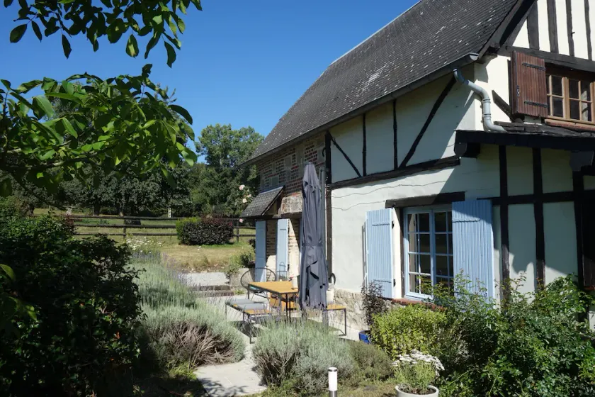 Charming cottage with sauna chalet - Image 1
