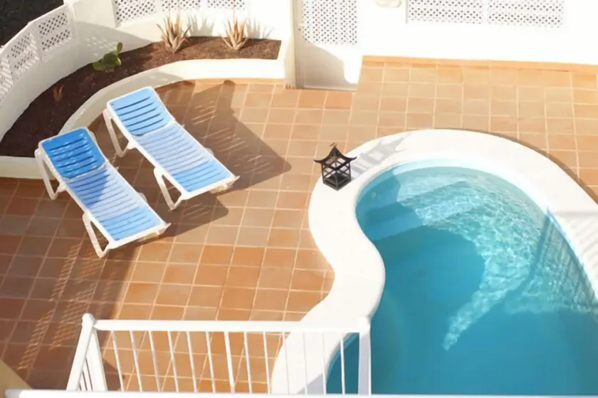 VILLAS 20 METER FRA HAVET I HAVET, MED PRIVAT POOL. - Image 1