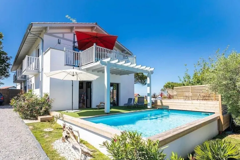 Contemporary house Bidart - Image 1