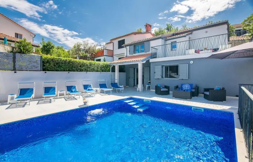 Awesome Home In Dobrinj - Image 1
