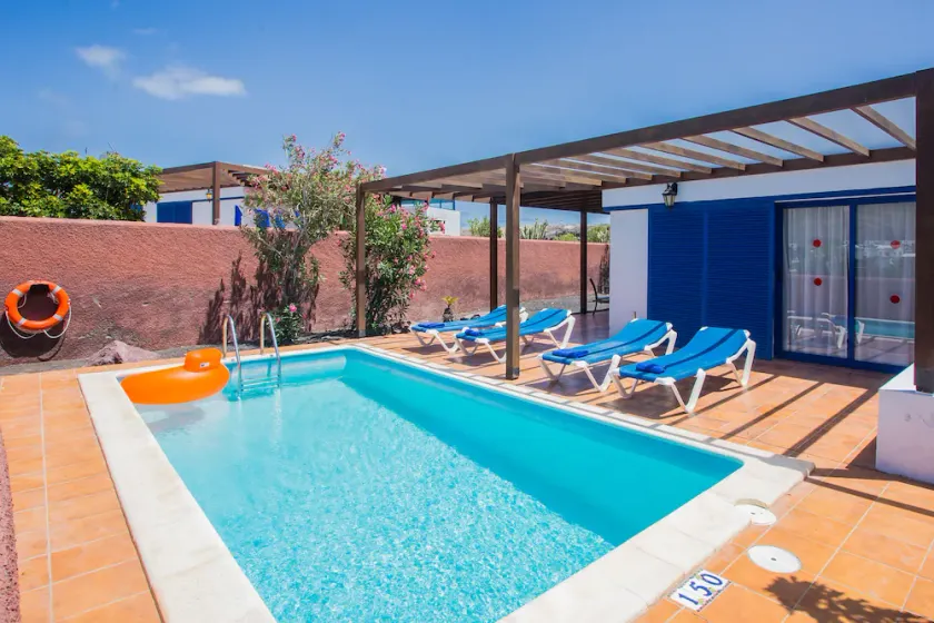 2 bedroom villa next to Papagayo - Image 1