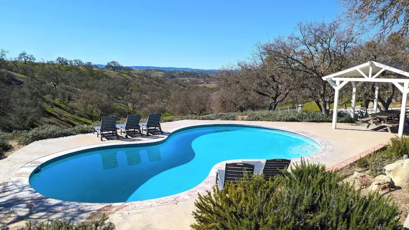 Atemberaubende 30ac Ranch w Pool, Tennisplatz, Spiele, Wandern, unglaubliche Aussicht auf den Sonnenuntergang - Image 1