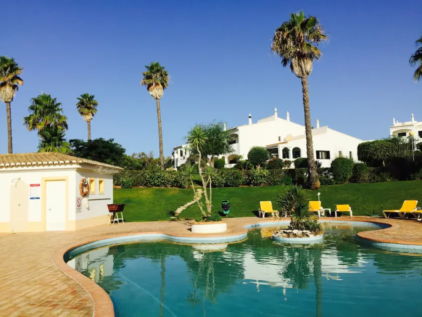 Golf, Pool, Beach & Luxury ground floor apartment Wifi BBQ | TV washing ma - Image 1