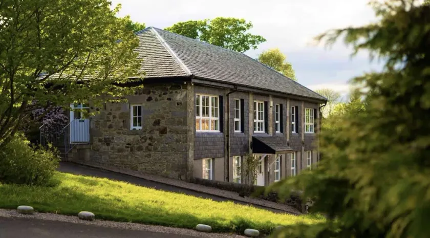 Stylish home in a beautiful countryside setting! - Image 1