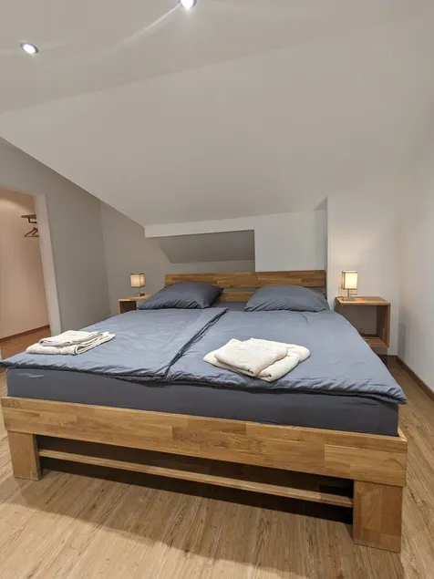 Ferienwohnung 3.og 70 qm - mit Balkon - Dirket am Bahnhof - Image 1