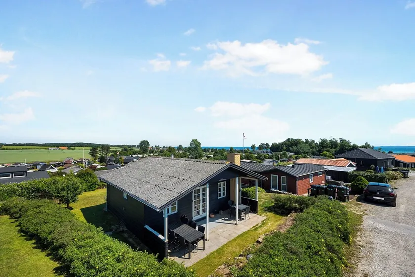 Casa apta para familias con barbacoa y jardín | Vistas al agua | Al lado de la playa - Image 1