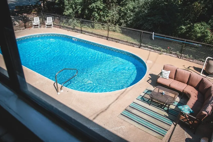 The Retreat with Private Pool and Hot Tub! - Image 1