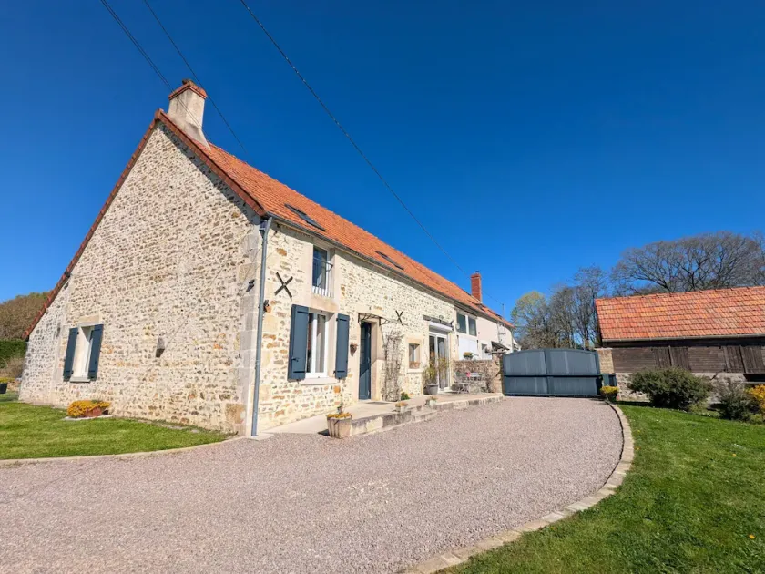 Charming 1864 Stone House with Garden, Near George Sand's Estate, 10 min from La Châtre - Image 1