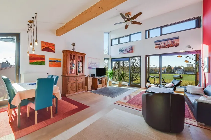 Bright Holiday Home “Muc City de Lux” with Balcony and Wi-Fi; Parking Available - Image 1