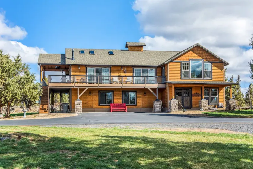 Ranch privé de 20 acres à 5 miles à l'est de Bend no mariages - Image 1