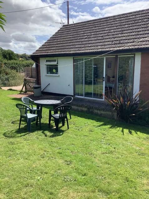 Charming  Bungalow  , much upgraded  Near a beach ,farm shop and steam railway - Image 1