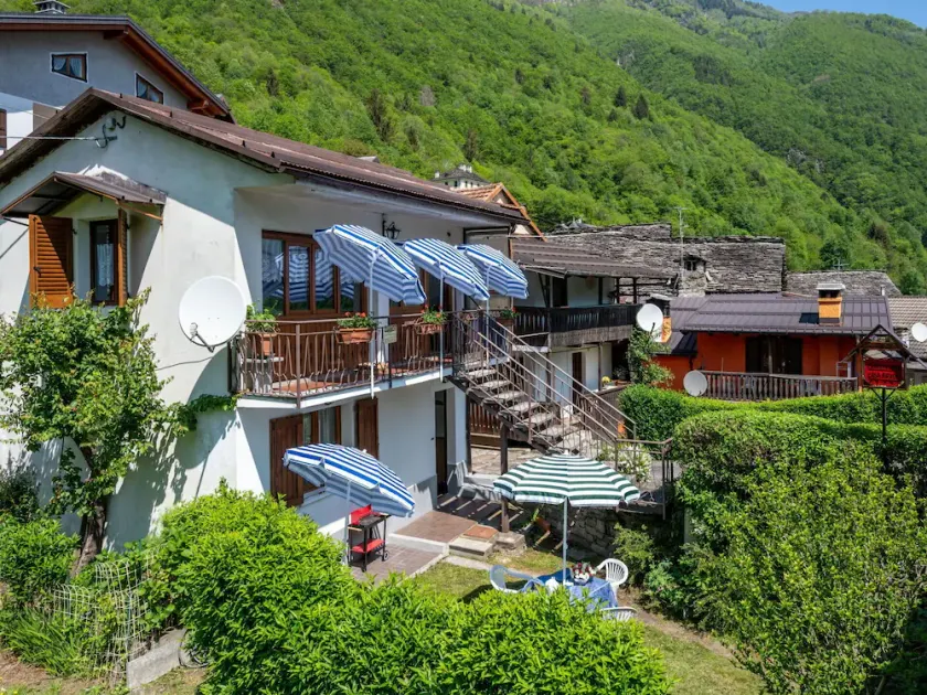 Nice apartment for 5 guests with WIFI, TV and pets allowed - Image 1