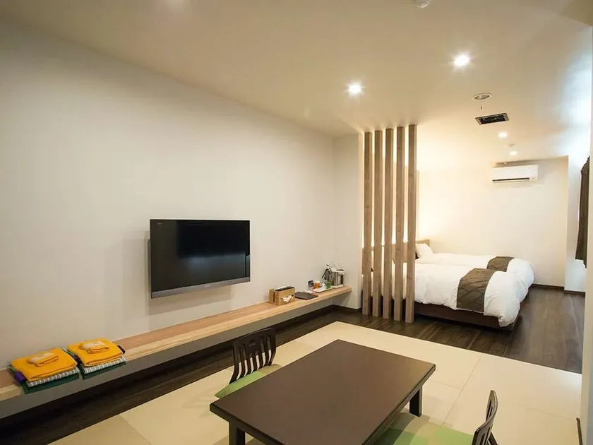 Tatsumi Kanyo Hotel - Image 1