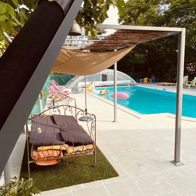 stuga vit sten på landsbygden, med pool. magnifik utsikt - Image 1