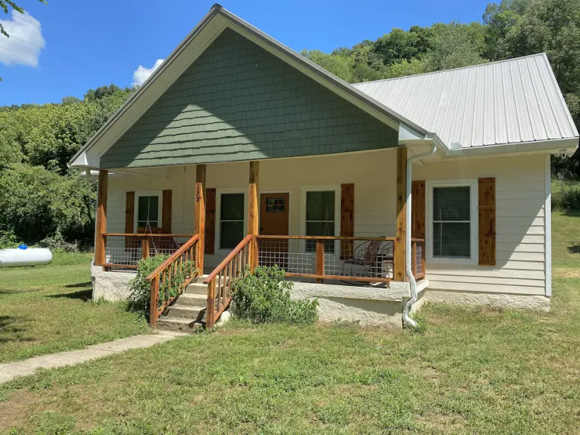 Chic Farmhouse Escape with Private Trails – Dawson Creek - Image 1
