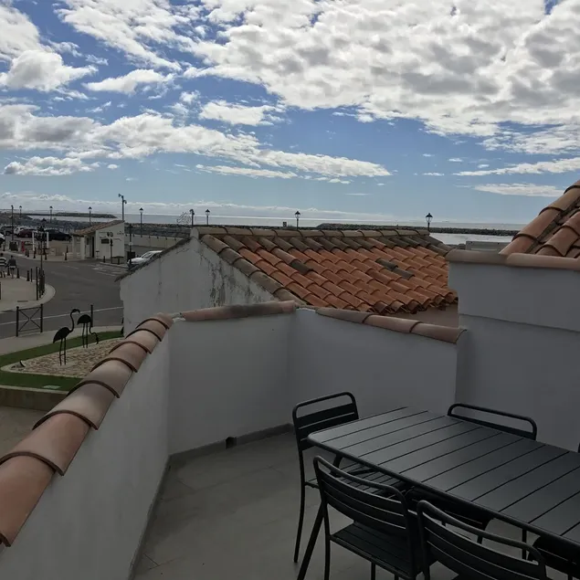 Luxury seafront apartment 4**** First floor - Image 1