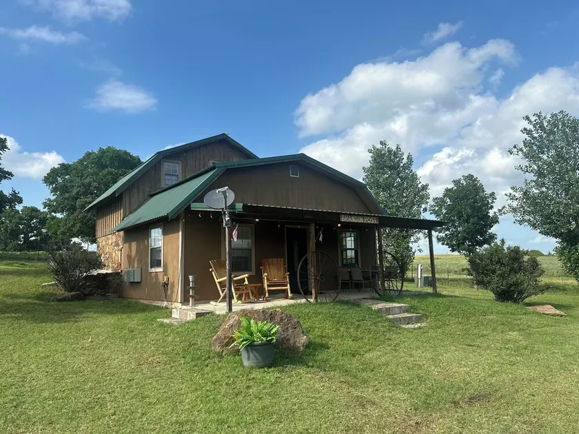 Brandin 'Post On The Flyin' D Ranch - Image 1
