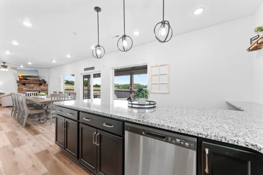 Summer Breeze home - Image 1