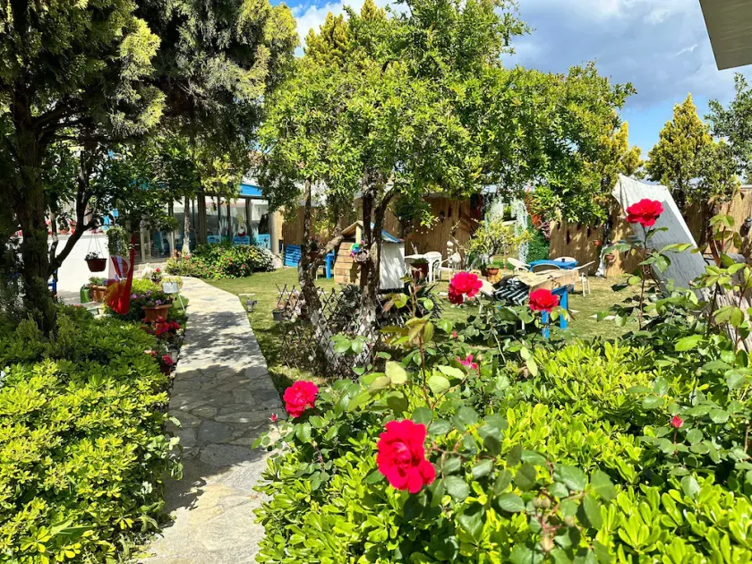Bonjourla Otel - Image 1
