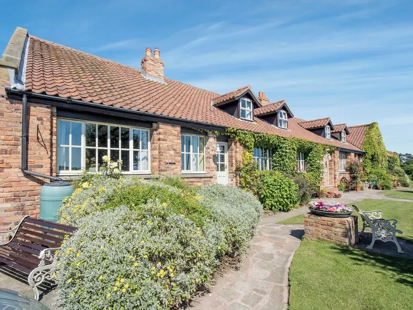 Lavender Cottage - E1495 - Image 1